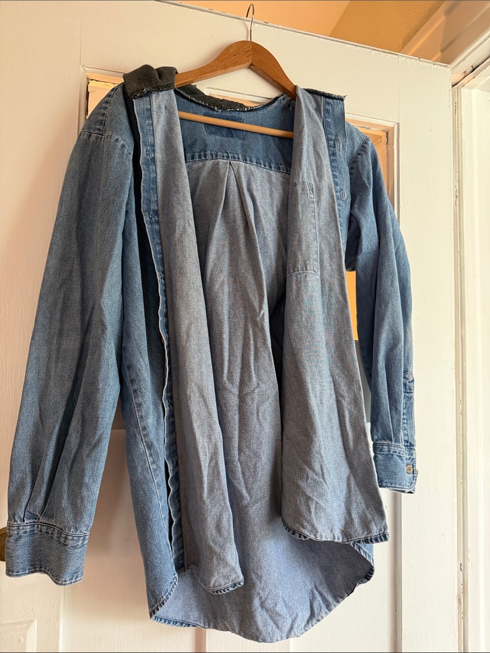 Urban Outfitters Light Blue Denim Button-Up Hooded Shirt Jacket